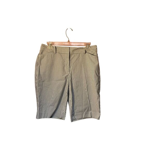 Talbots women’s striped perfect fit short Bermuda shorts size 6 - Picture 1 of 3